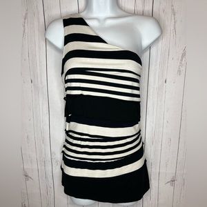 Vince Camuto Top Women’s Size Medium Black White Striped One Shoulder